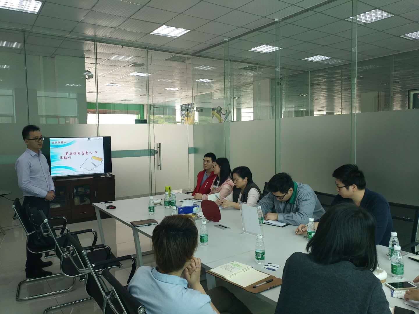 祝贺罗庚机器人签约顺景乐鱼(中国)官网-leyu.com
